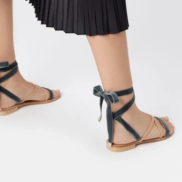 Bells & Becks Italy Velvet Leather Strappy Sandals Maroon Open Toe 8.5 Tie Ankle - Picture 1 of 8